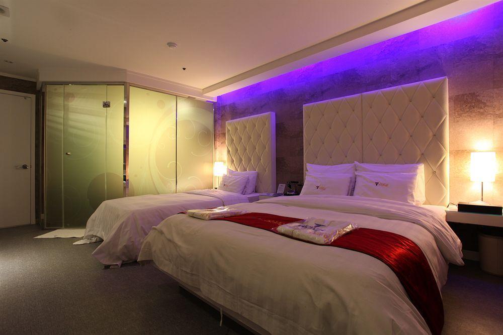 Moxy Seoul Insadong Hotel Exterior photo