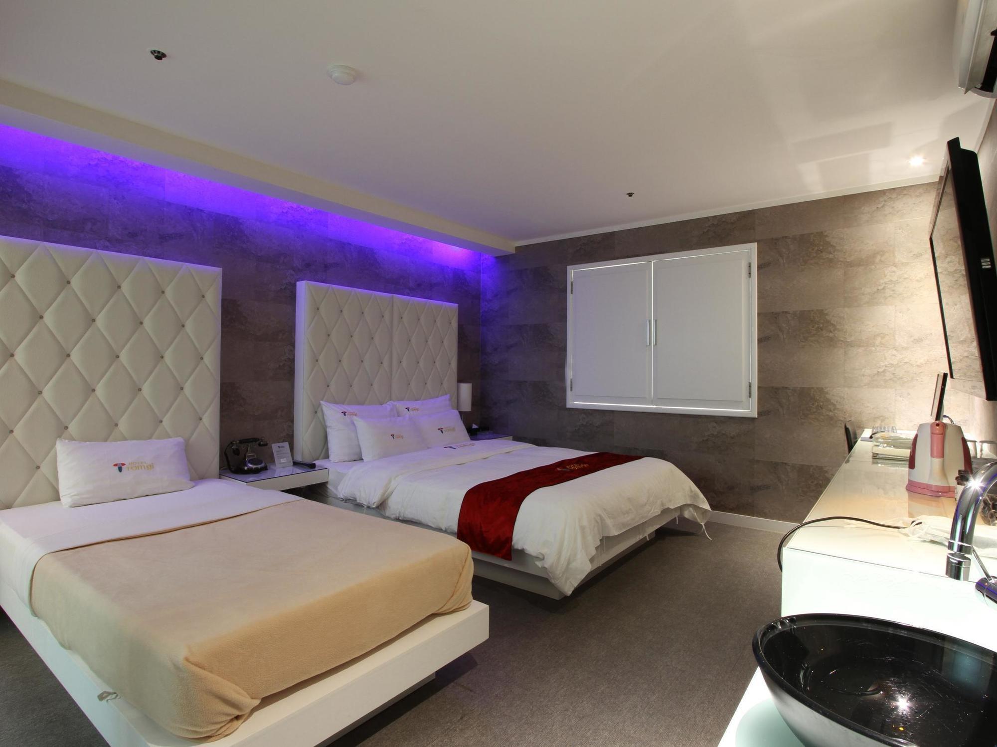 Moxy Seoul Insadong Hotel Exterior photo